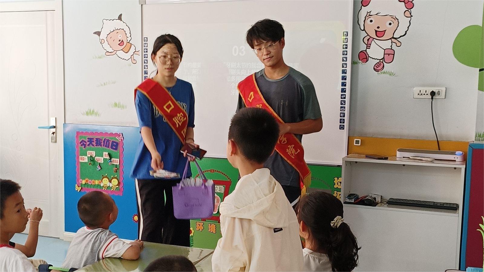 錦醫口腔學子三下鄉：攜手幼兒園，共筑口腔健康未來