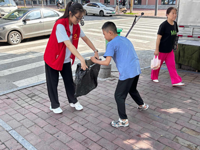 西安建筑科技大學赴陜西省銅川市耀州區支教暑期社會實踐團開展“情暖童心”專項實