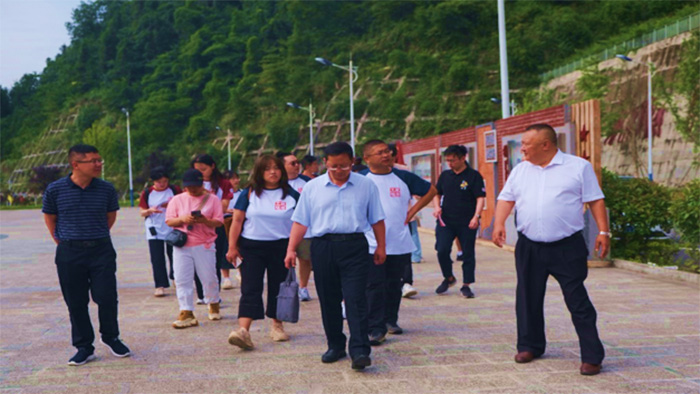 情系高原沃土，躬耕育人初心