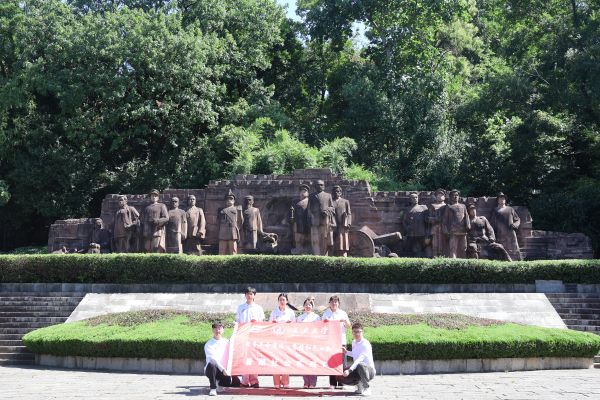 長(zhǎng)大學(xué)子三下鄉(xiāng)丨研究生兼輔班“探尋革命遺跡·賡續(xù)紅色血脈”暑期社會(huì)實(shí)踐隊(duì)赴武